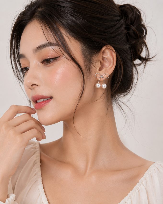 Pearl Bow Knot Studs detail